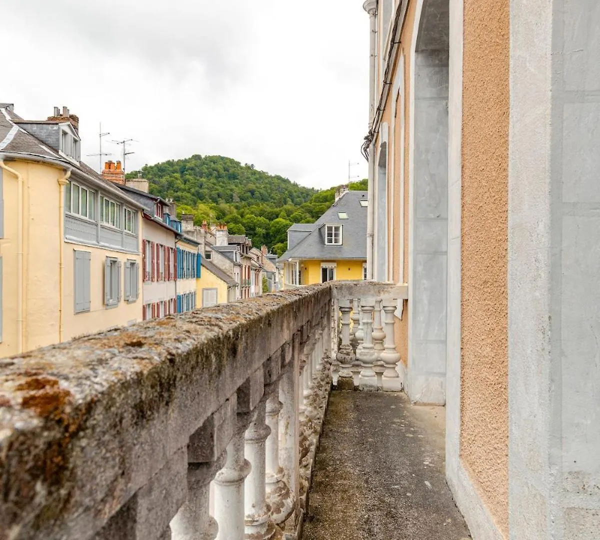 Magnifique Appartement Renove Bagneres-de-Bigorre
